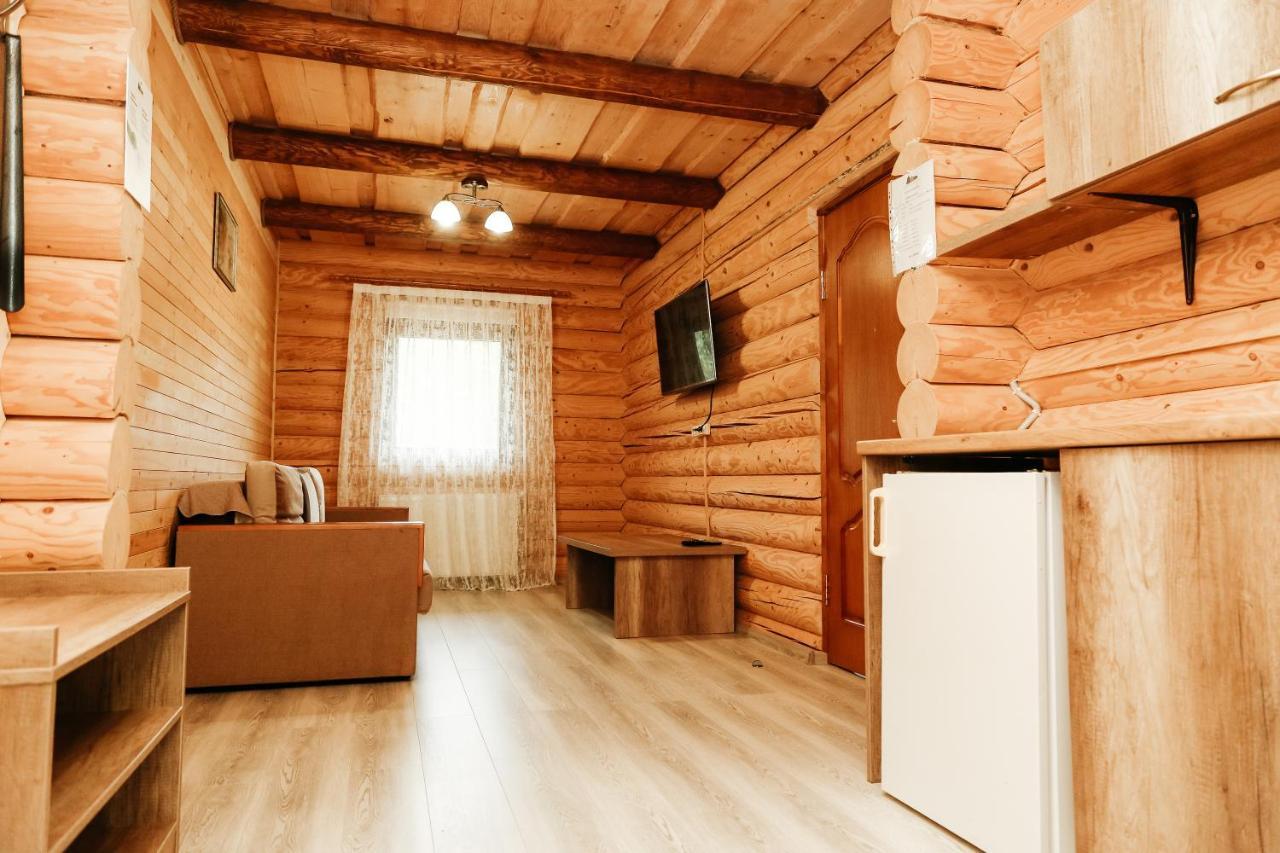 Chudodievo In Chynadievo Mini-Hotel Chynadiyovo Ngoại thất bức ảnh